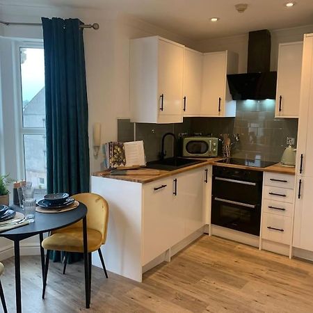 Alto - Lovely 2 Bedroom Serviced Apartment Bristol By Mint Stays Kültér fotó